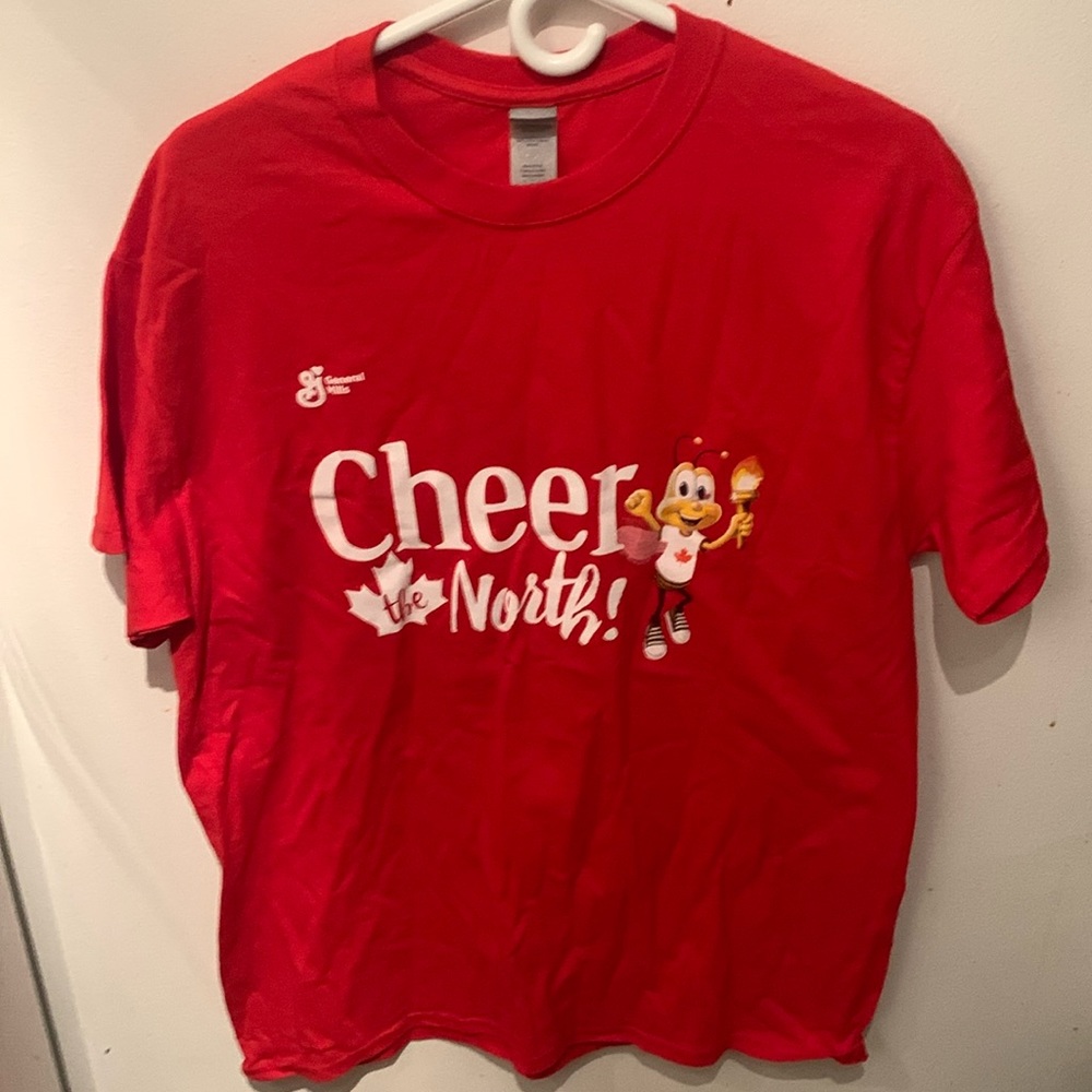 Brand New Cheerios Cheer the North! Bright red tshirt SZ Large Heavy Cotton 🔥